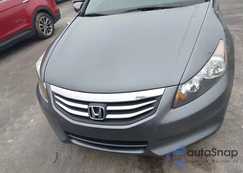 2011 Honda Accord 2.4 Lx-P from USA, damaged, VIN 1HGCP2F42BA050282